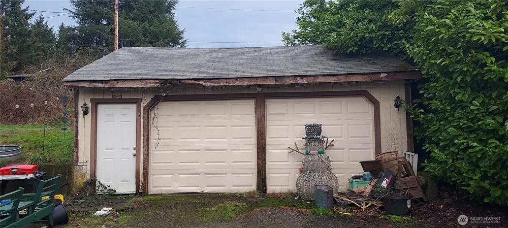 1998 NW Bucklin Hill Road Silverdale, WA 98383