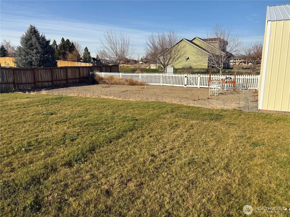 5 Red Apple Drive Omak, WA 98841