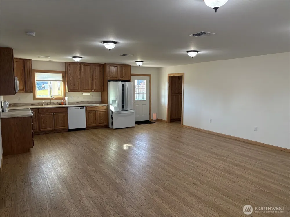 5 Red Apple Drive Omak, WA 98841