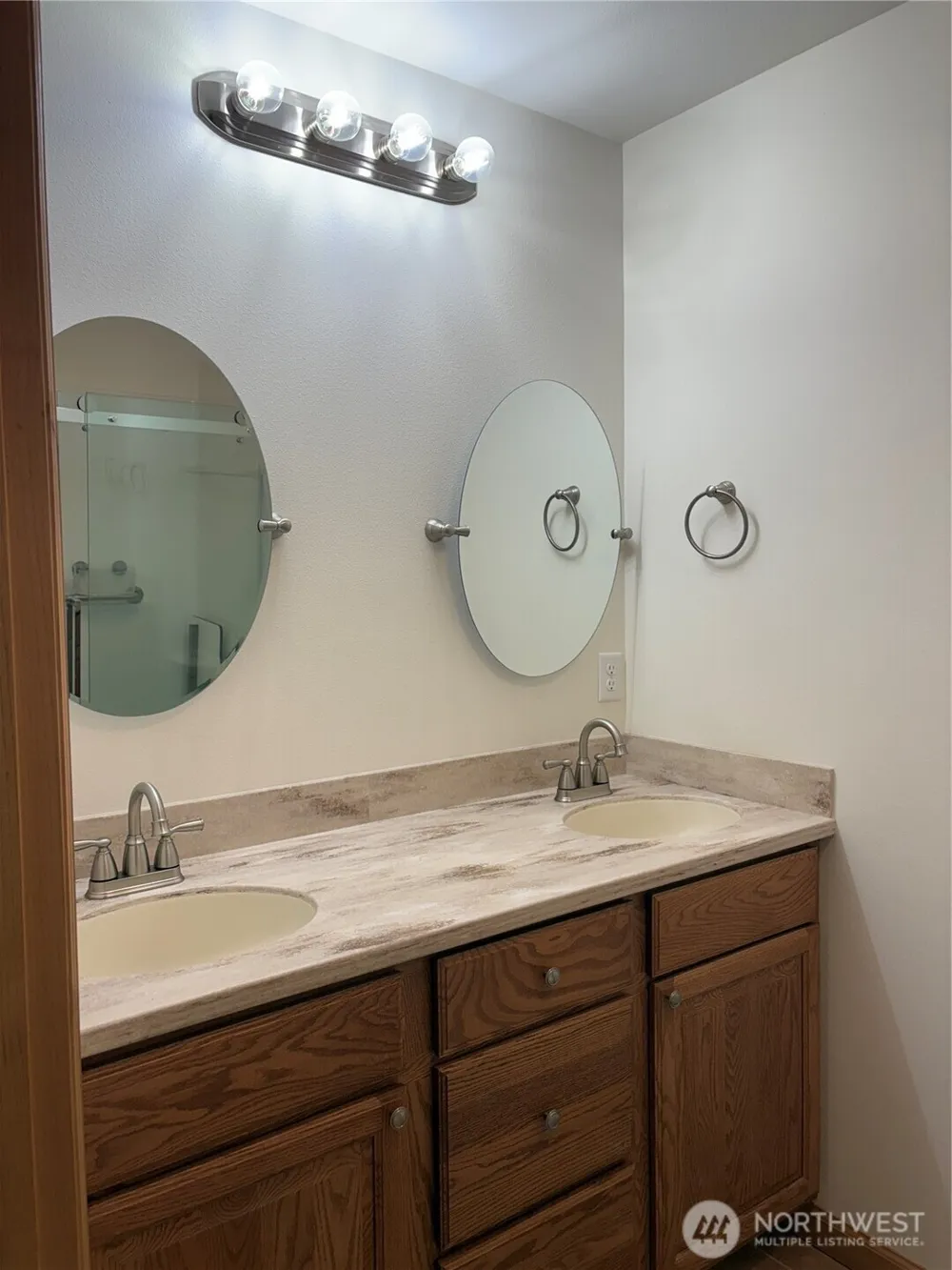 5 Red Apple Drive Omak, WA 98841