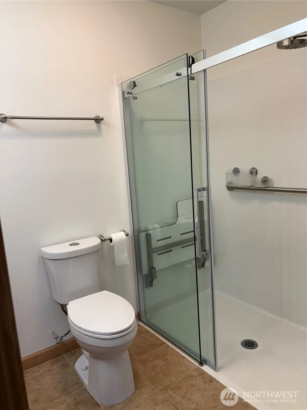 5 Red Apple Drive Omak, WA 98841