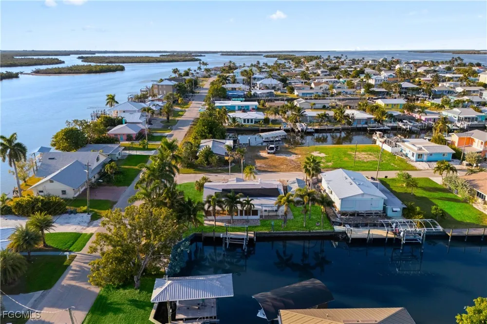 Bayshore Drive Matlacha, FL 33993