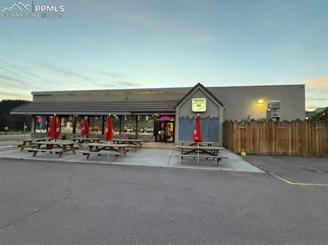 1139 E Highway 24