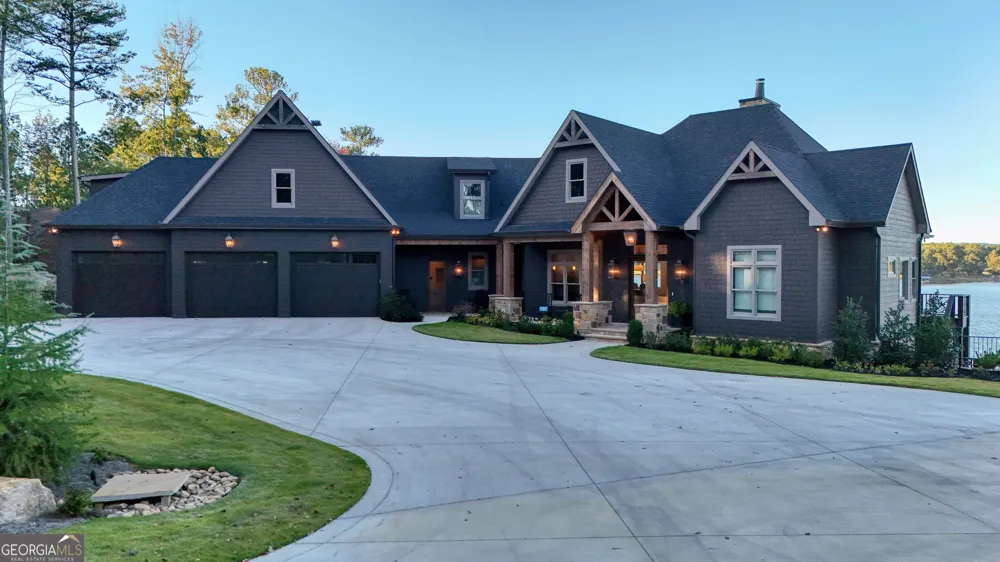 144 Fernwood Leesburg, AL 35983