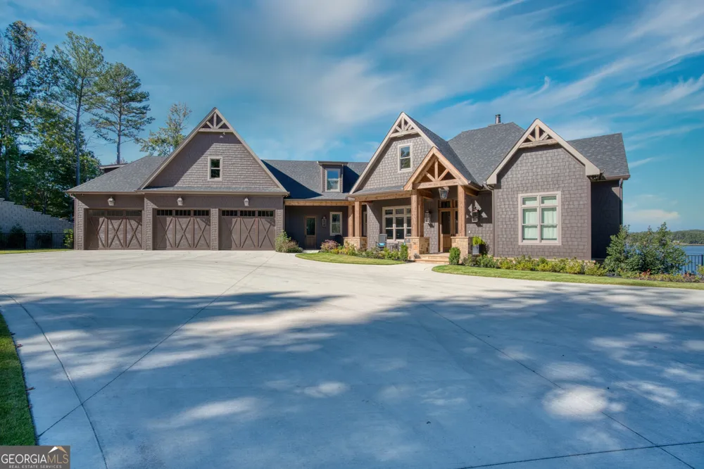 144 Fernwood Leesburg, AL 35983