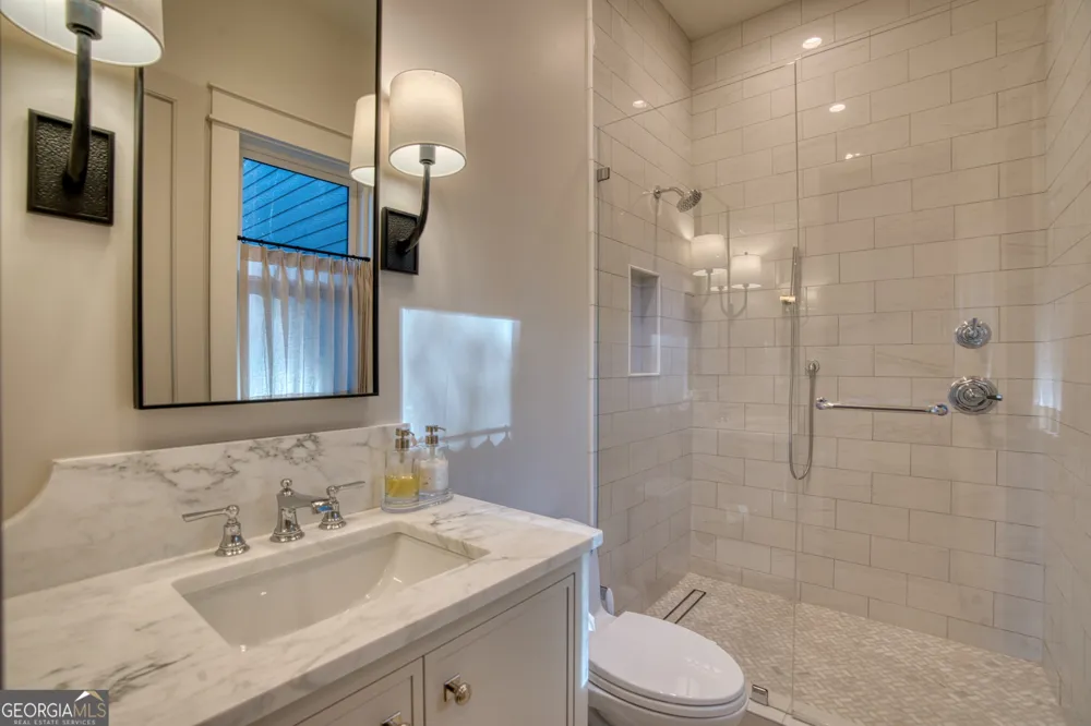 144 Fernwood Leesburg, AL 35983