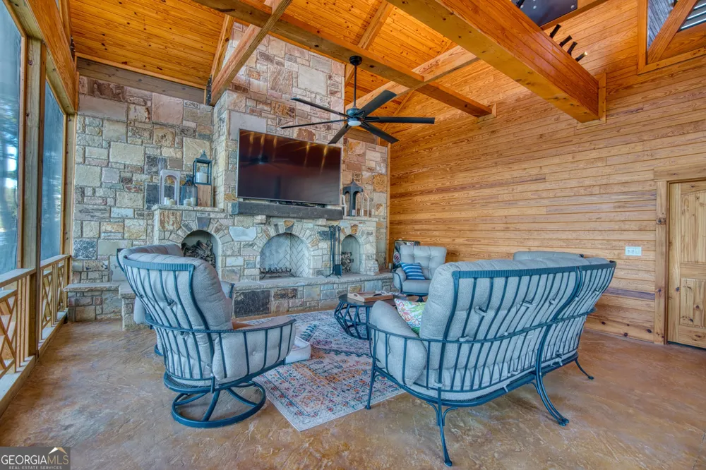 144 Fernwood Leesburg, AL 35983