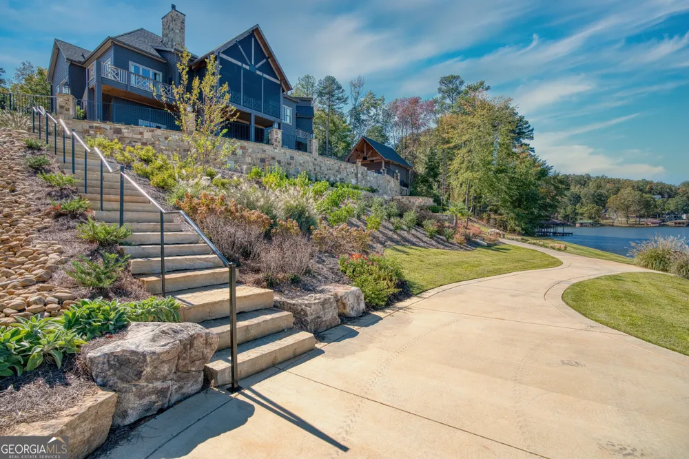144 Fernwood Leesburg, AL 35983