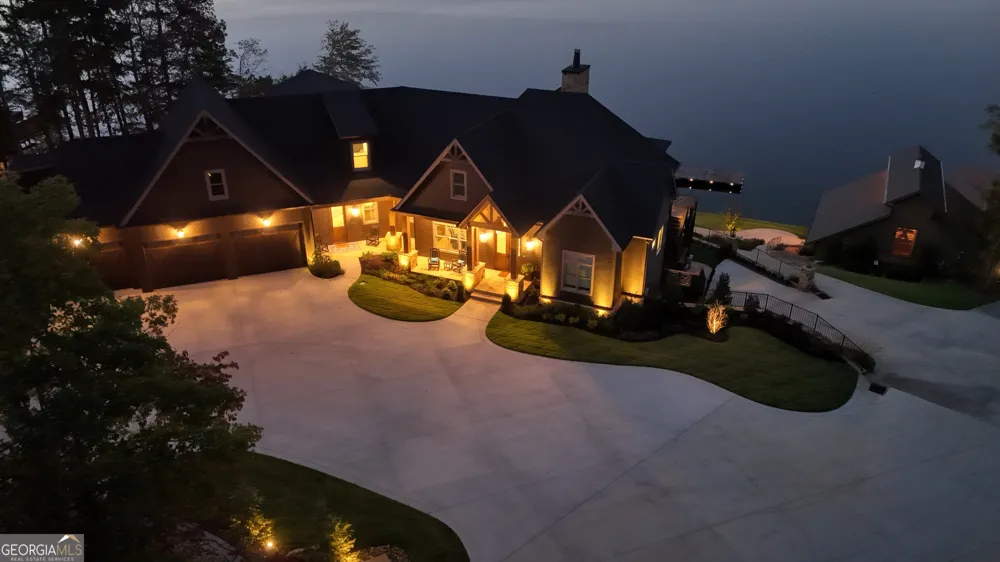 144 Fernwood Leesburg, AL 35983