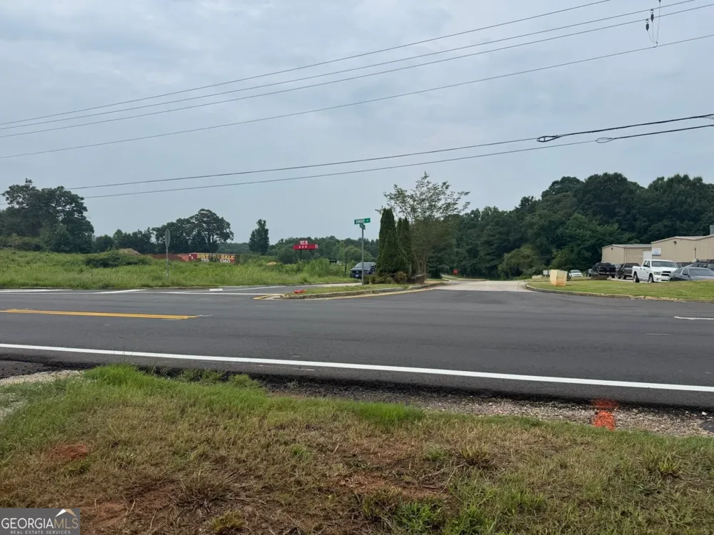 5447 Winder HWY Braselton, GA 30517