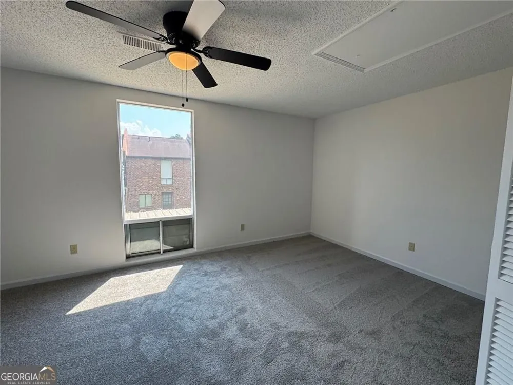 19 A Little Mountain VLG Ellenwood, GA 30294