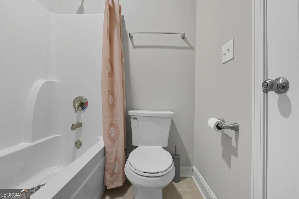 8325 Loch Lomand LN Winston, GA 30187