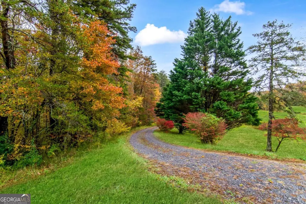 5618 Highway 52 Dawsonville, GA 30534