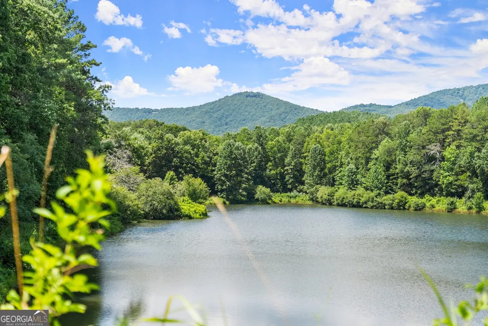 5618 Highway 52 Dawsonville, GA 30534