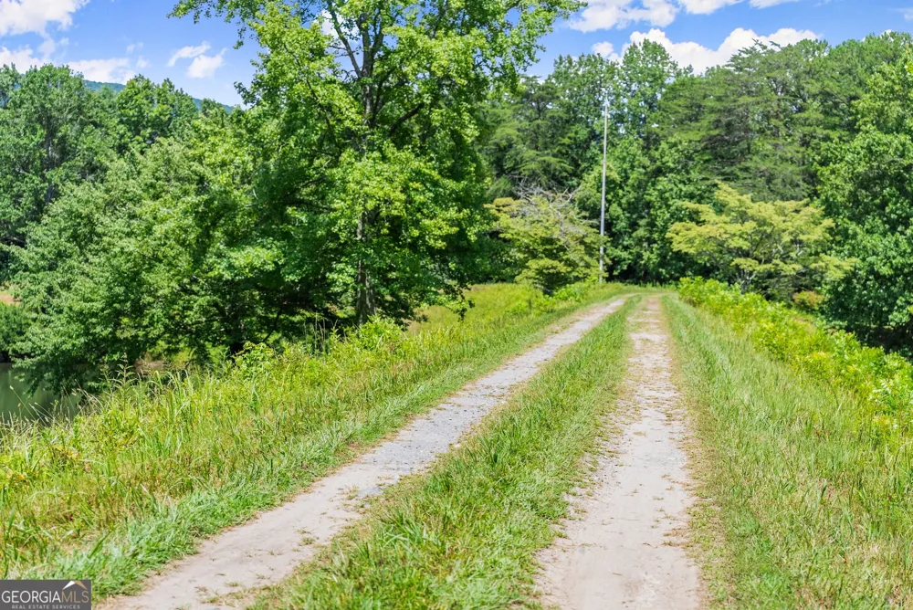 5618 Highway 52 Dawsonville, GA 30534