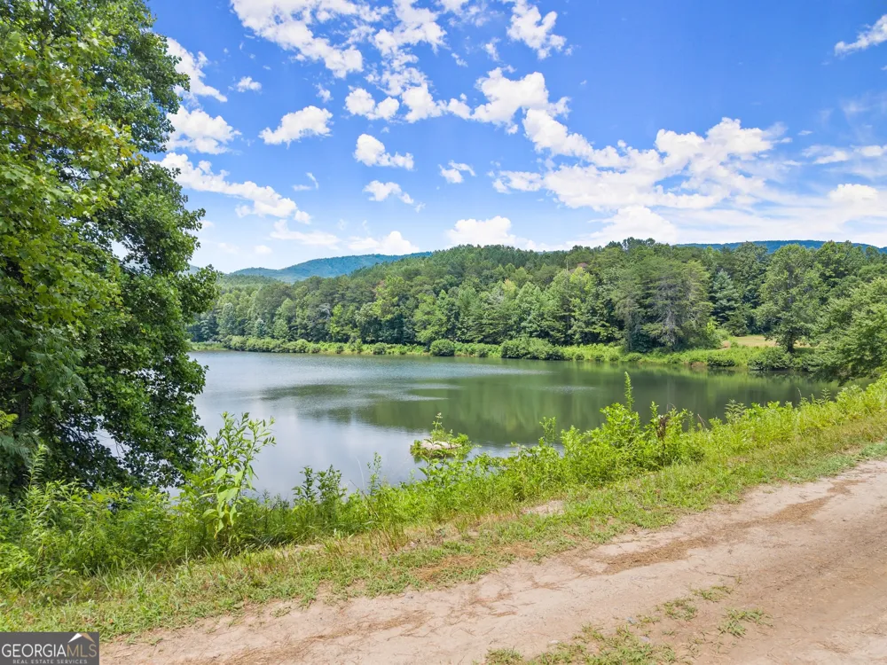 5618 Highway 52 Dawsonville, GA 30534