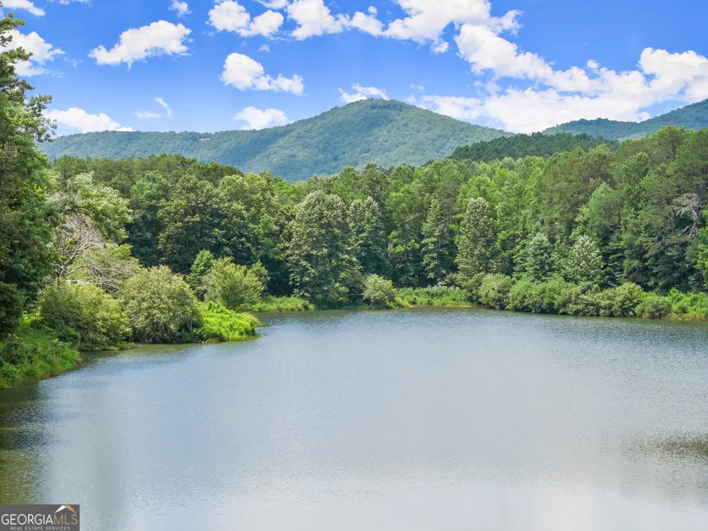 5618 Highway 52 Dawsonville, GA 30534