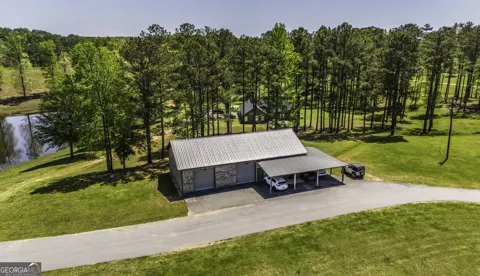 1600 Happy Hollow RD