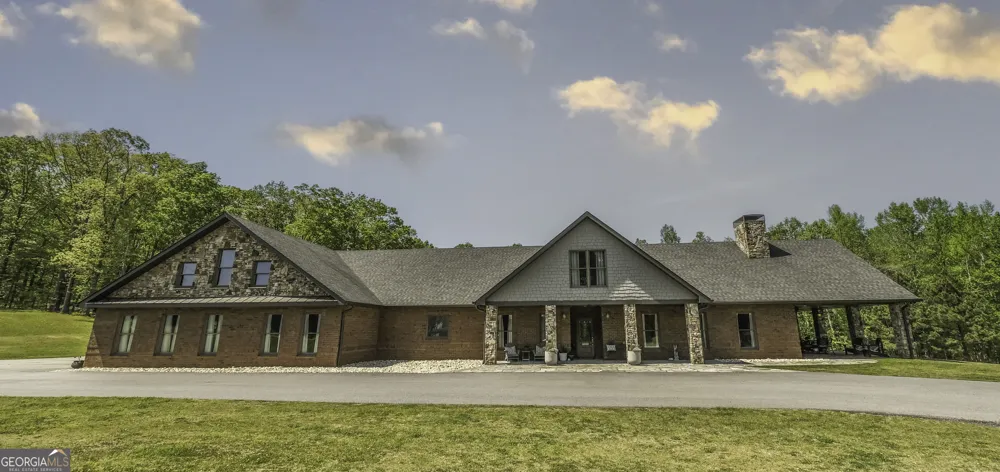1600 Happy Hollow RD Roopville, GA 30170