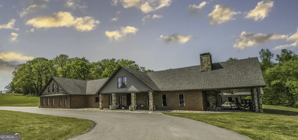 1600 Happy Hollow RD Roopville, GA 30170
