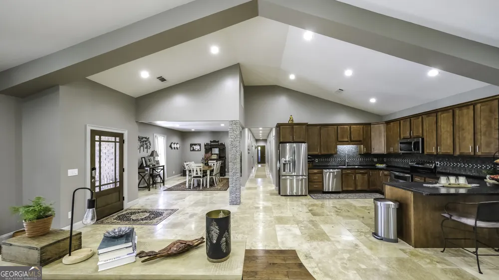 1600 Happy Hollow RD Roopville, GA 30170
