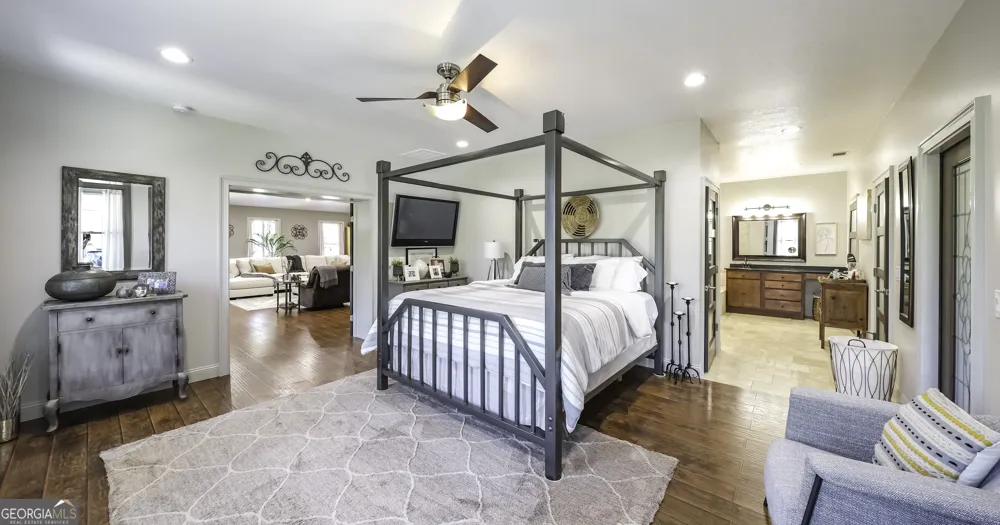 1600 Happy Hollow RD Roopville, GA 30170