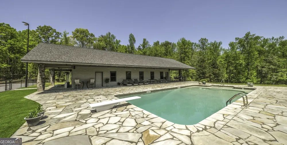 1600 Happy Hollow RD Roopville, GA 30170