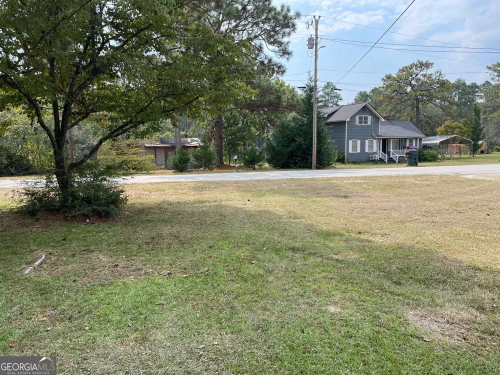 849 Prosperity DR Swainsboro, GA 30401