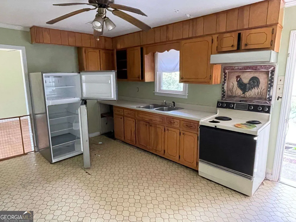 849 Prosperity DR Swainsboro, GA 30401