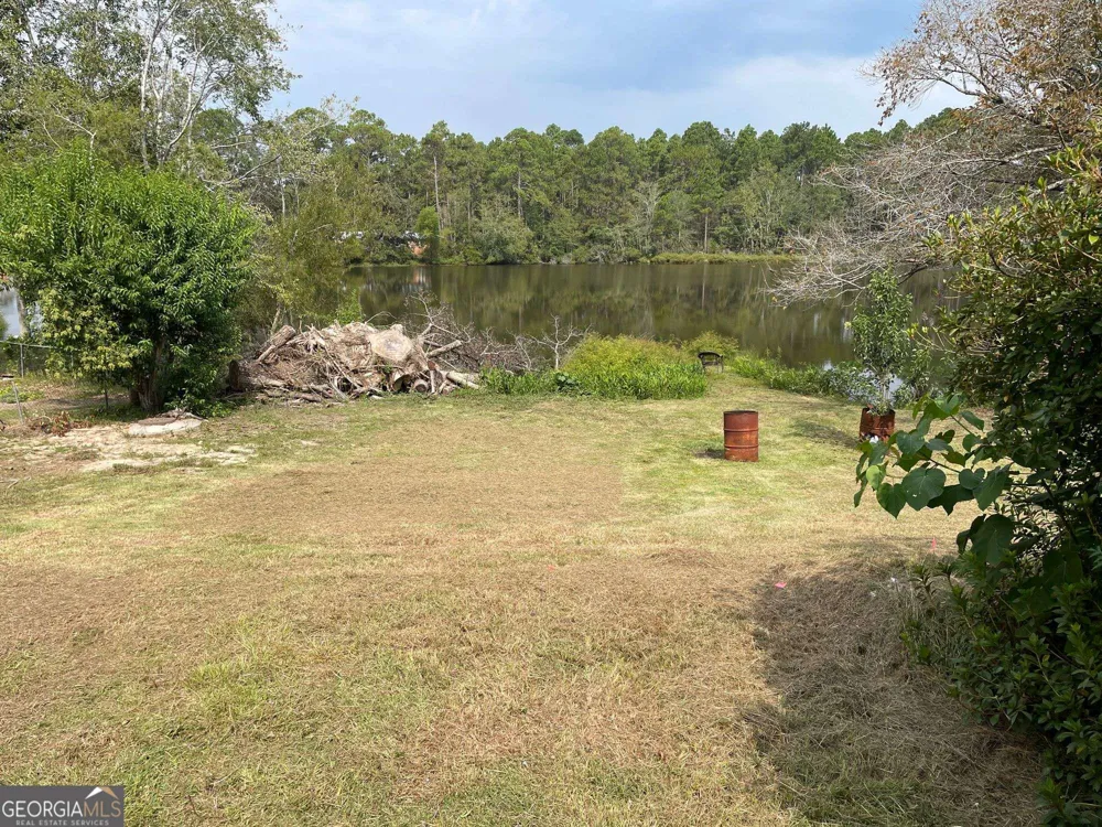 849 Prosperity DR Swainsboro, GA 30401