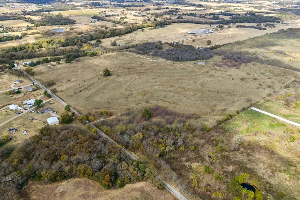 10127 FM 1385 Pilot Point, TX 76258