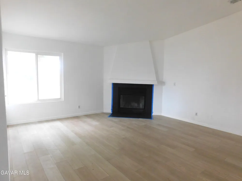 8260 Viburnum Avenue California City, CA 93505