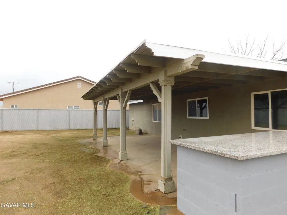 8260 Viburnum Avenue California City, CA 93505