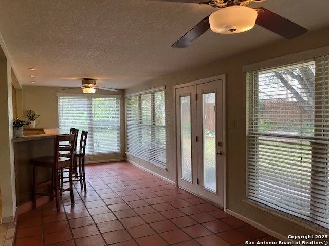 1216 Mockingbird Pleasanton, TX 78064