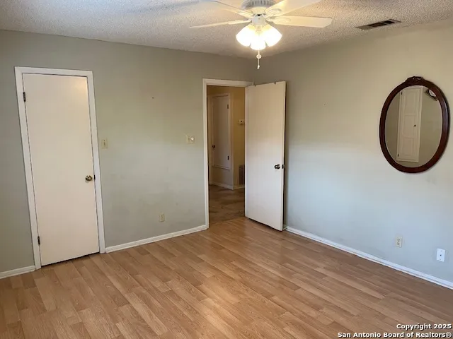 1216 Mockingbird Pleasanton, TX 78064