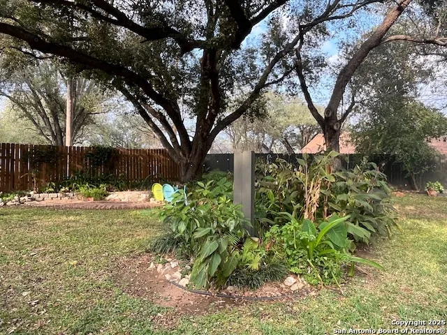 1216 Mockingbird Pleasanton, TX 78064