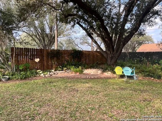 1216 Mockingbird Pleasanton, TX 78064