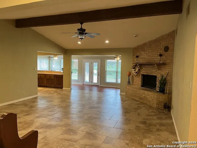 1216 Mockingbird Pleasanton, TX 78064