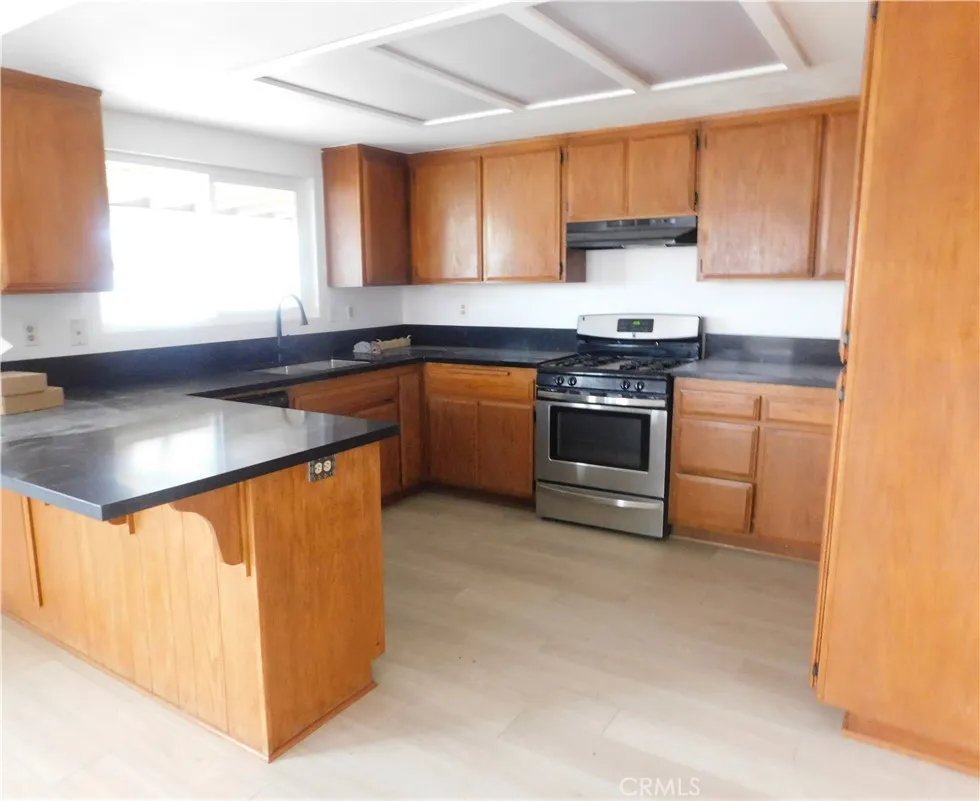 8260 Viburnum California City, CA 93505
