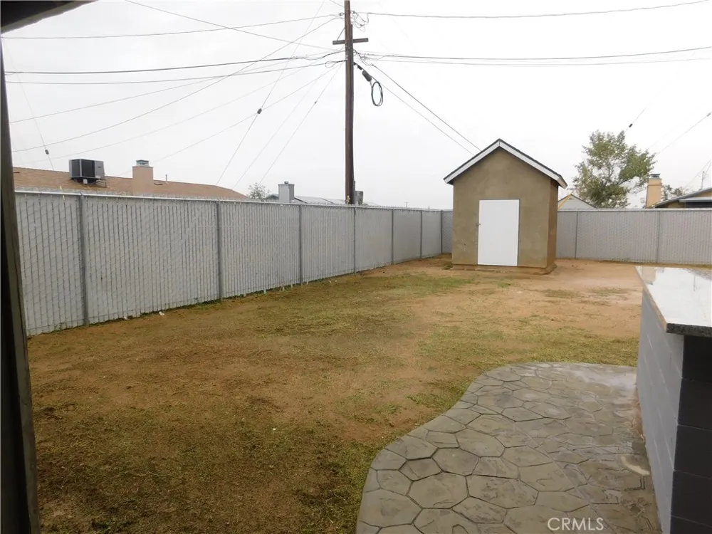 8260 Viburnum California City, CA 93505