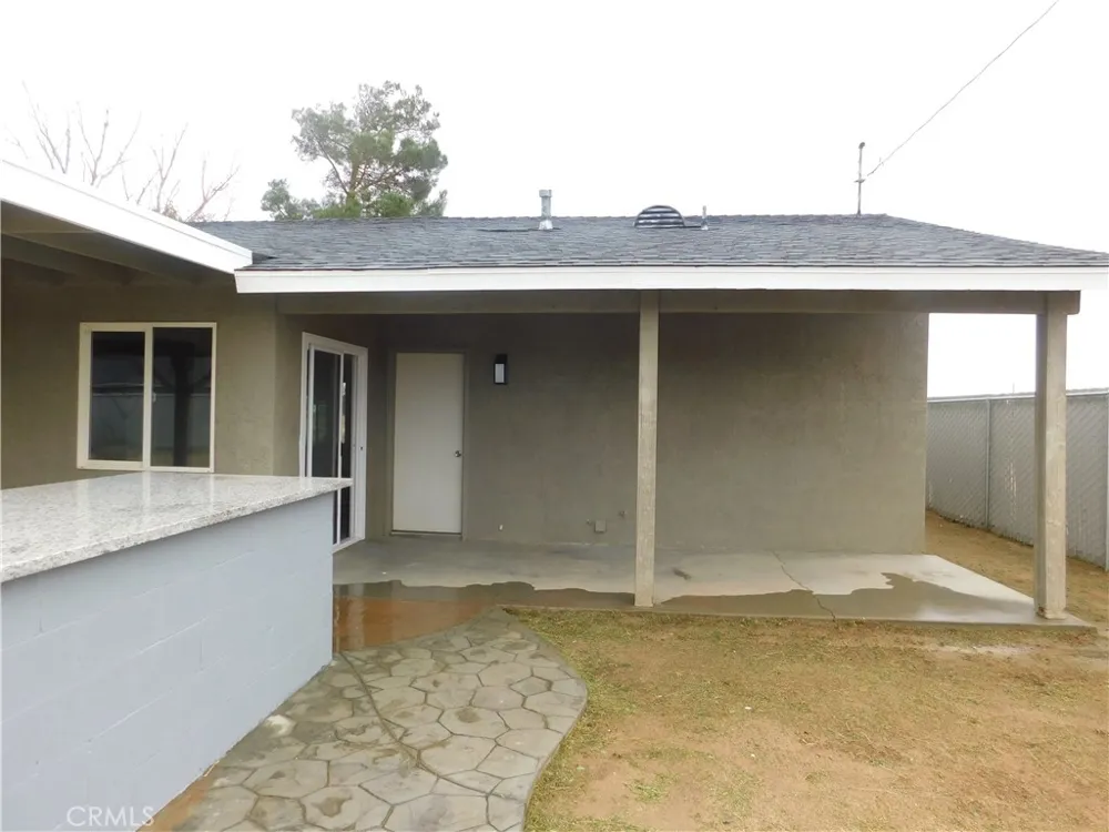 8260 Viburnum California City, CA 93505