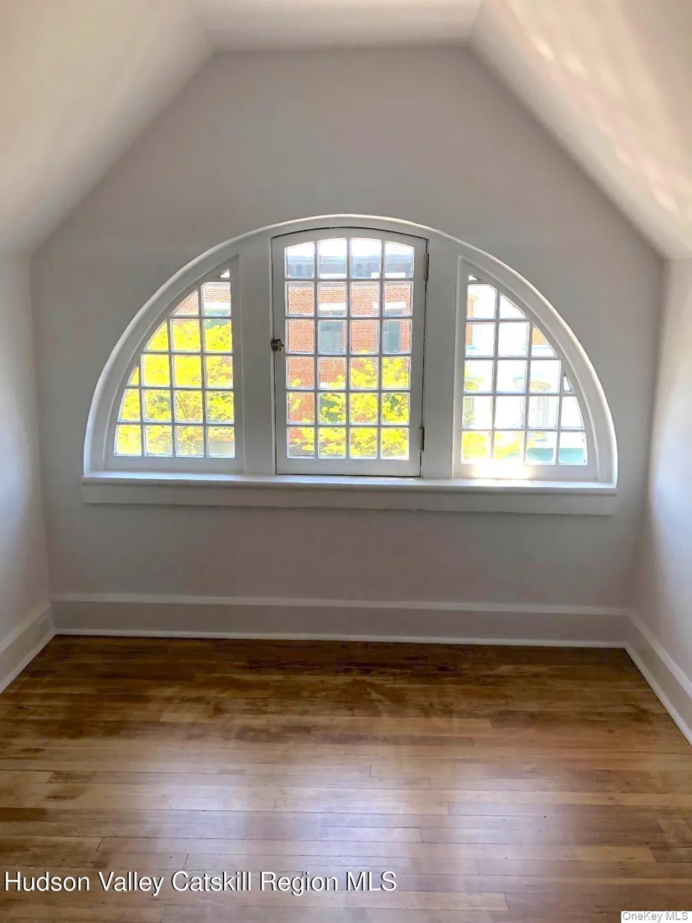 420 Warren Hudson, NY 12534