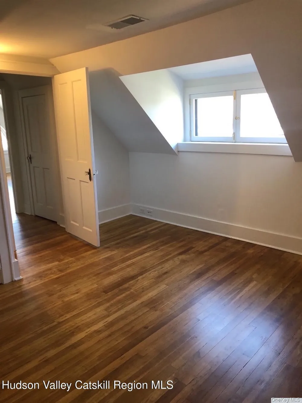 420 Warren Hudson, NY 12534