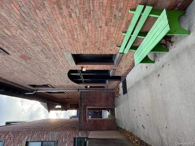 420 Warren Hudson, NY 12534