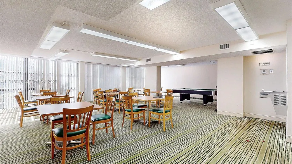 1000 Parkview Dr #431 Hallandale Beach, FL 33009