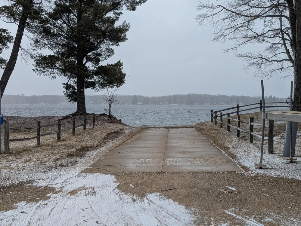 West Crooked Lake Rd Lake City, MI 49651