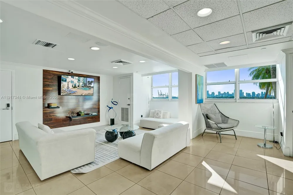 650 West Ave #PH01 Miami Beach, FL 33139