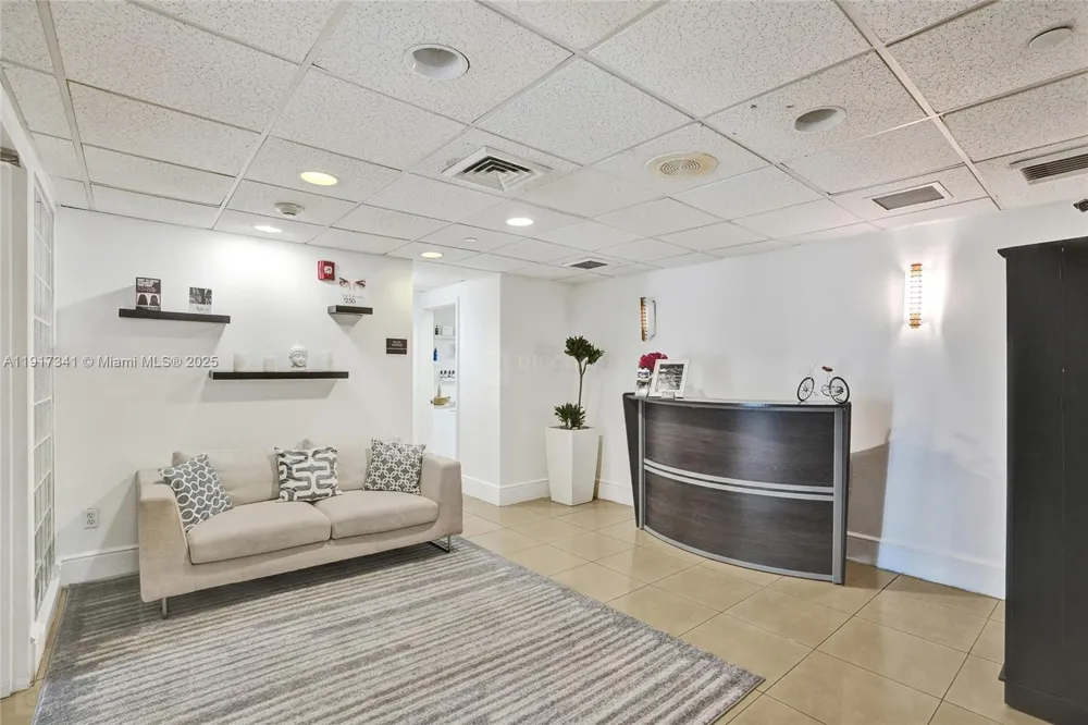 650 West Ave #PH01 Miami Beach, FL 33139