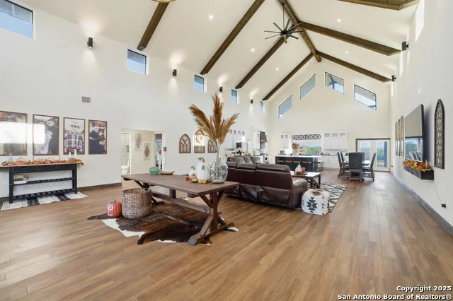11103 Jarratt Atascosa, TX 78002