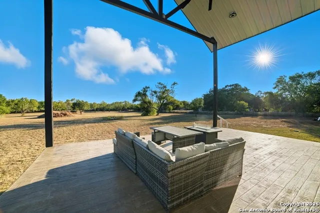 11103 Jarratt Atascosa, TX 78002